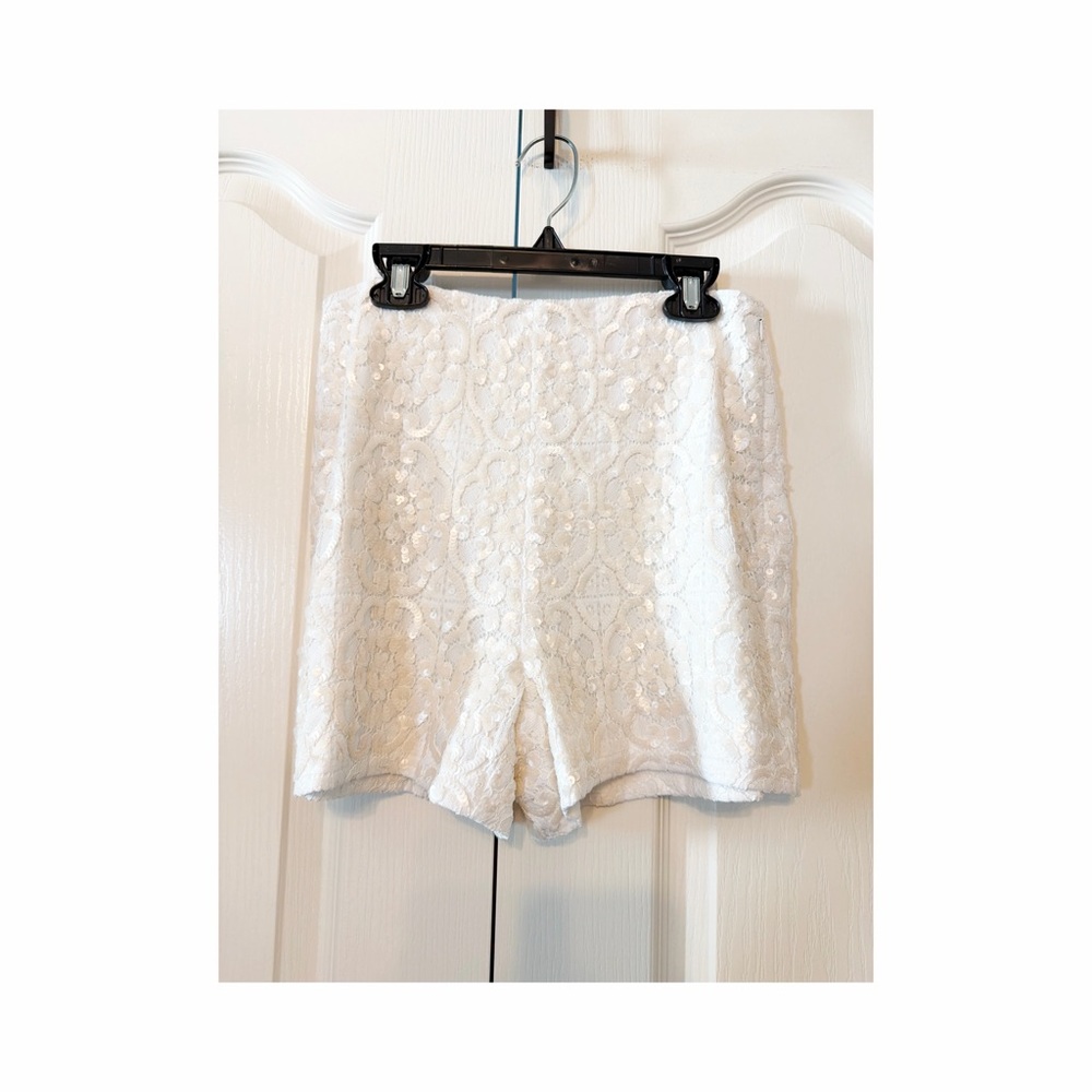 Express Edition Super High Rise Sequin Lace Elegant White Women Shorts Size 0
